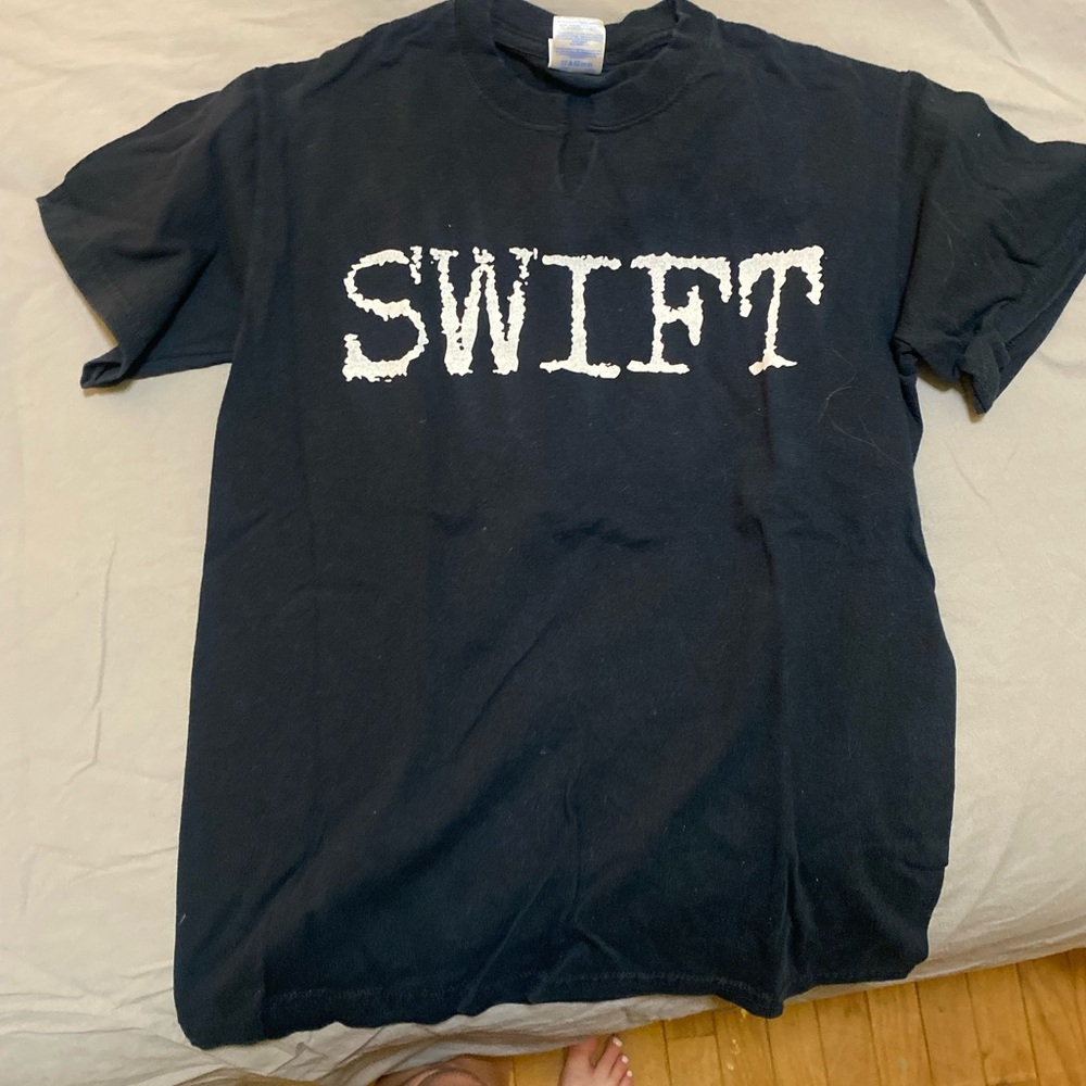 Used Taylor swift ORIGINAL merch tshirt